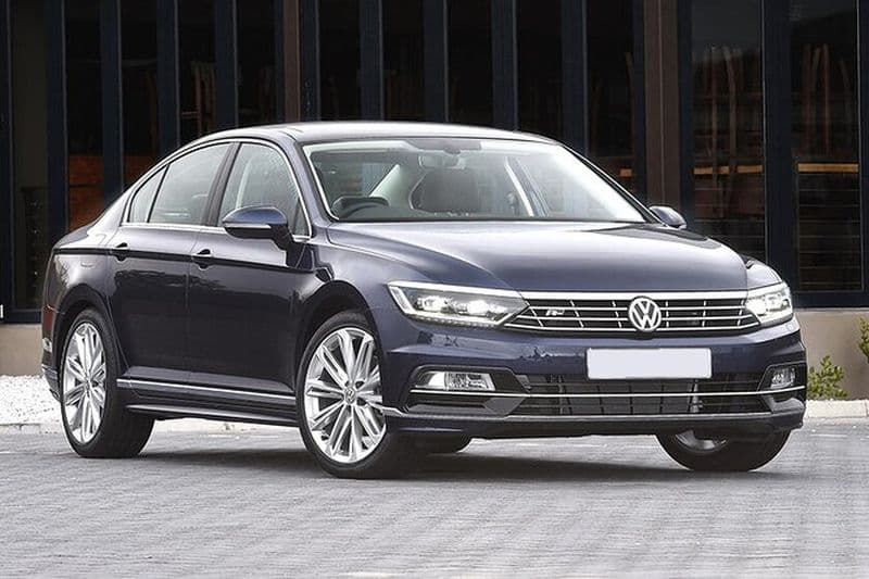 Transfert privé : de Podgorica à l'aéroport de Podgorica TGD en voiture berline