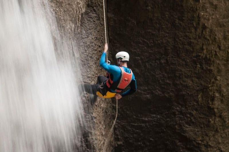 Canyoning de la rivière Negovanka