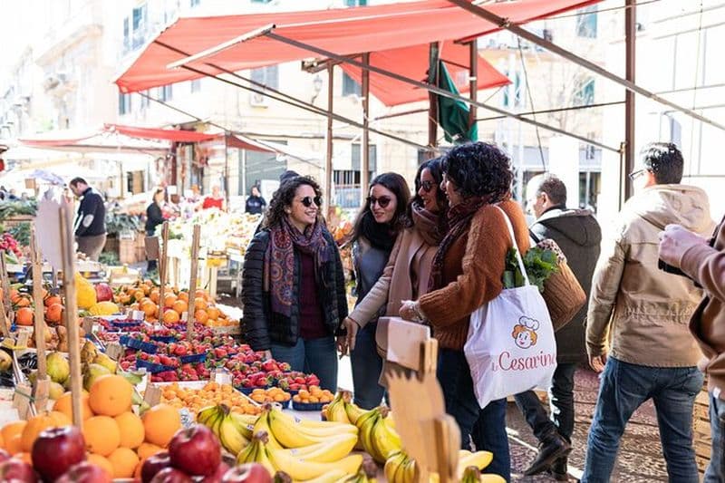 Cesarine: visite du marché et cours de cuisine chez Local's Home à Turin