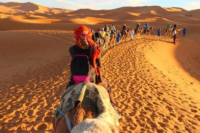 Excursion de 3 jours : excursion de Marrakech à Merzouga par la vallée du Dadès et trek à dos de chameau dans l'erg Chebbi