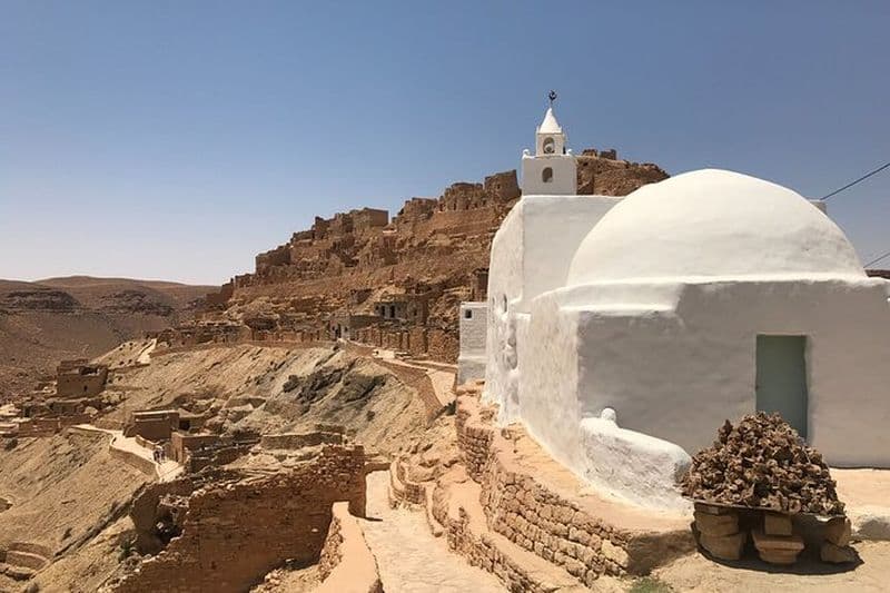 Billet Tataouine, Chenini et la région Berbère 1 journée en 4X4 privé.