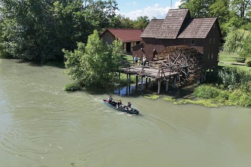 Aventure en canoë sur le Petit Danube
