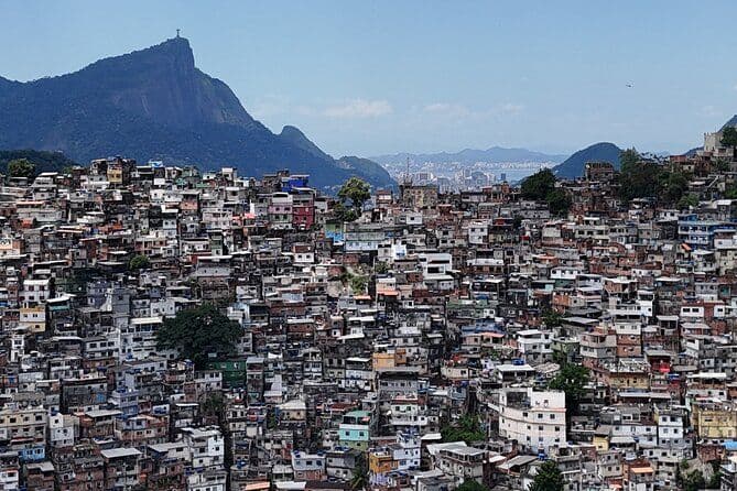 Visite à pied de la favela de Rocinha avec un guide local