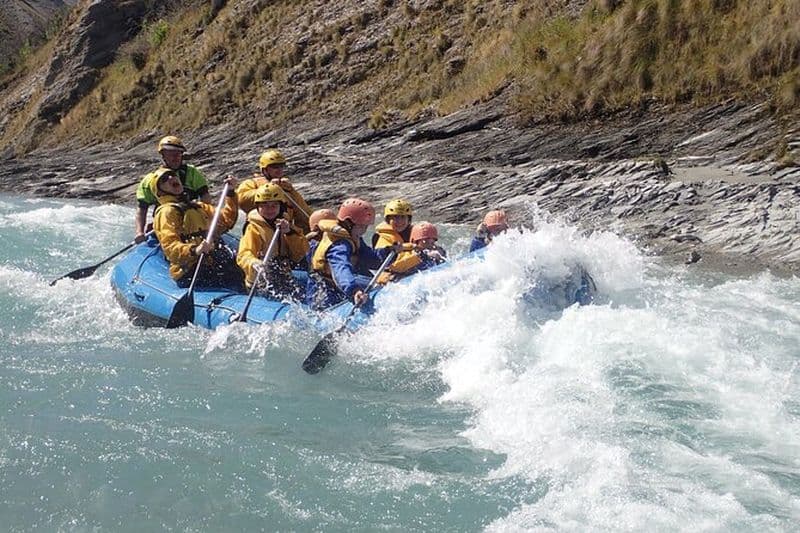 Aventures familiales en rafting et voyage touristique à Queenstown