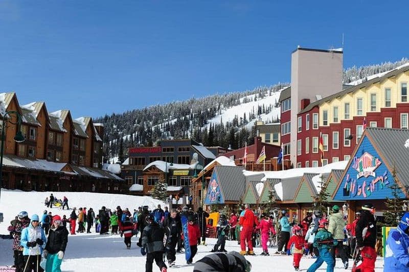 Big White Ski Shuttle "Plus de service, plus de flexibilité, plus de valeur"