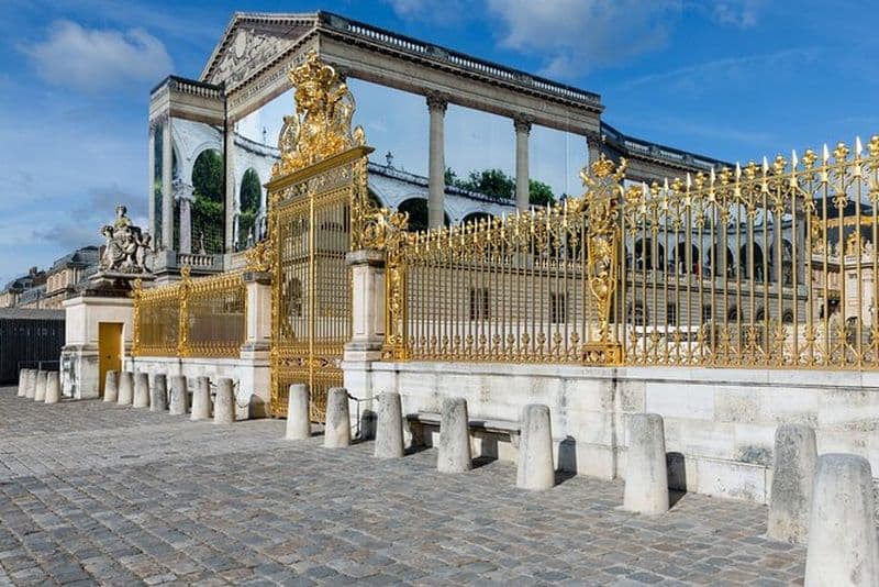 VTC Privé de Paris Centre vers Versailles (Dépose au Château)