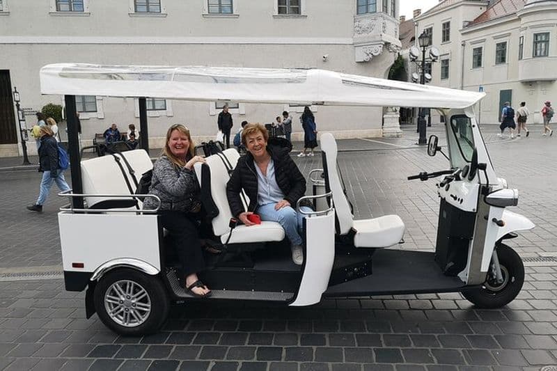 Visite privée en tuk-tuk électrique à Budapest