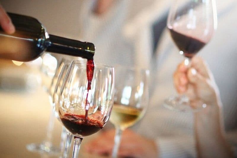 Expérience de dégustation de vin et fromage: Saveurs de Bosnie-Herzégovine