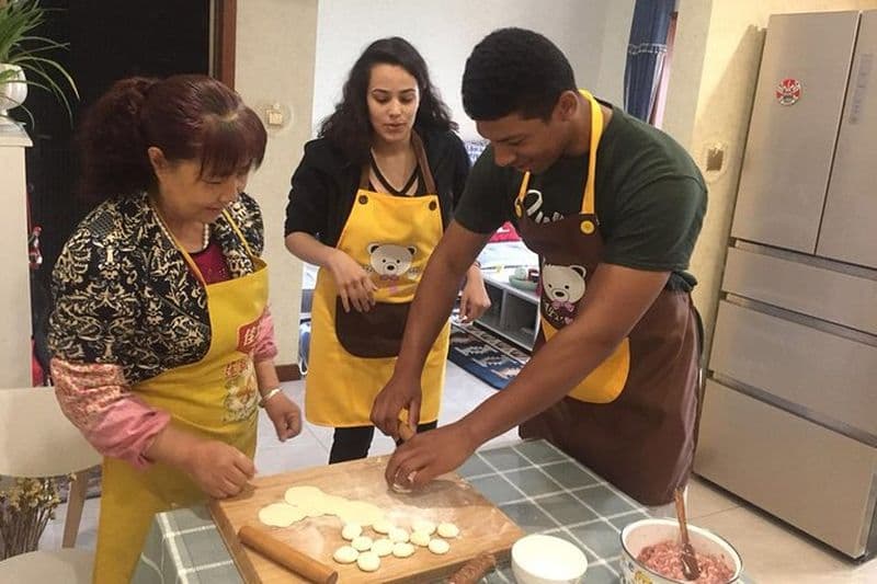 Billet Cours de cuisine à domicile: visite de la cuisine aux boulettes à Xi'an