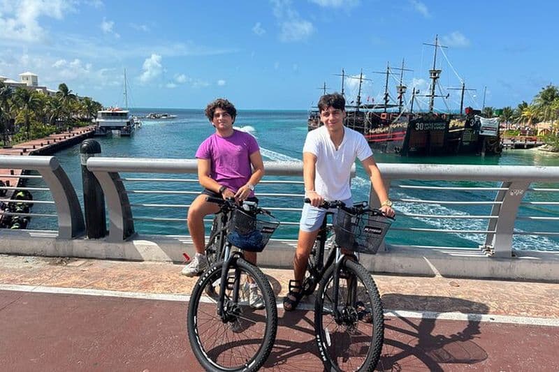 Visite à vélo de Cancún Sentiers pittoresques et palmiers #1 Tour 1.5hr