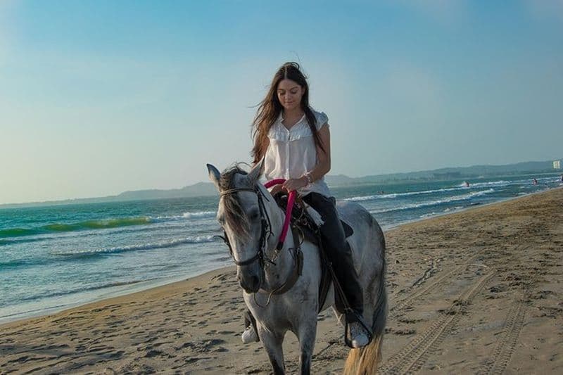 Balade à cheval sur la plage de Carthagène