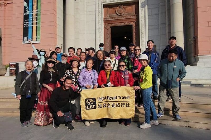 Visite de la nécropole de Saqqarah, des pyramides de Gizeh et du musée égyptien