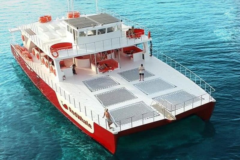 Croisière au coucher du soleil à Boracay avec DJ de fête et nourriture et boissons à volonté