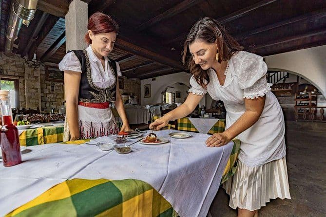 Cours de cuisine privé crétois à Héraklion dans un village traditionnel