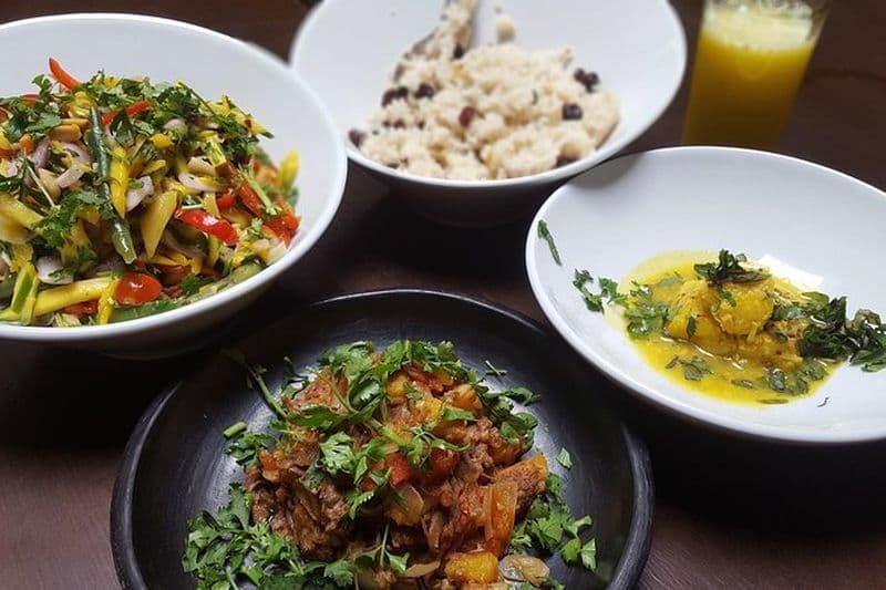 Cours de cuisine de projet communautaire et tournée de transformation sociale à Medellin