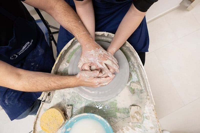 Just Wheel : Atelier intensif sur la roue de poterie avec Master Potter