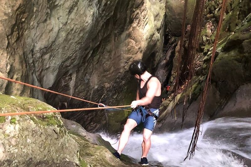 Cascades de trekking / rappel en République dominicaine