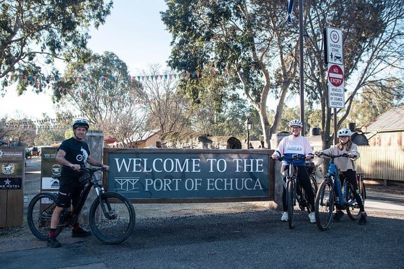 Location de VTT électriques Echuca Moama - Journée complète