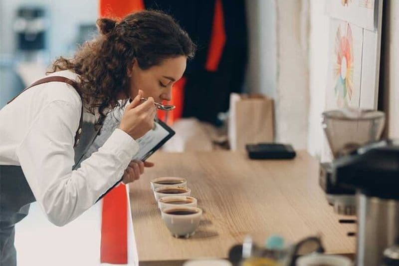 Billet Munnar Tea Trail Tour , Visite de l'usine de thé et dégustation de thé