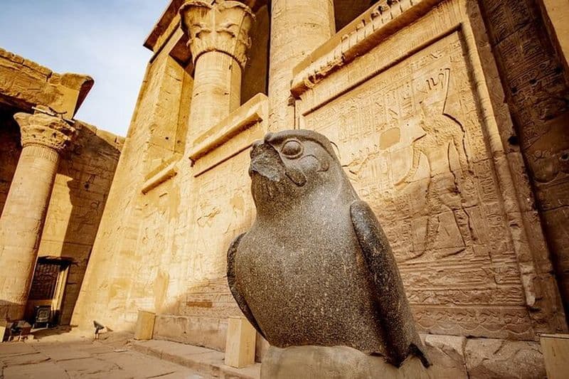 Louxor à Edfou & Kom Ombo: A Temple Adventure