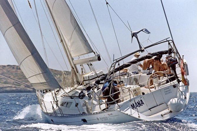 Journée de navigation à la voile. Exclusif.