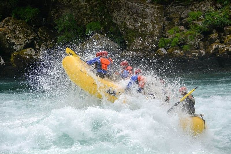 Rafting du pont de la rivière Futaleufu à la section du pont