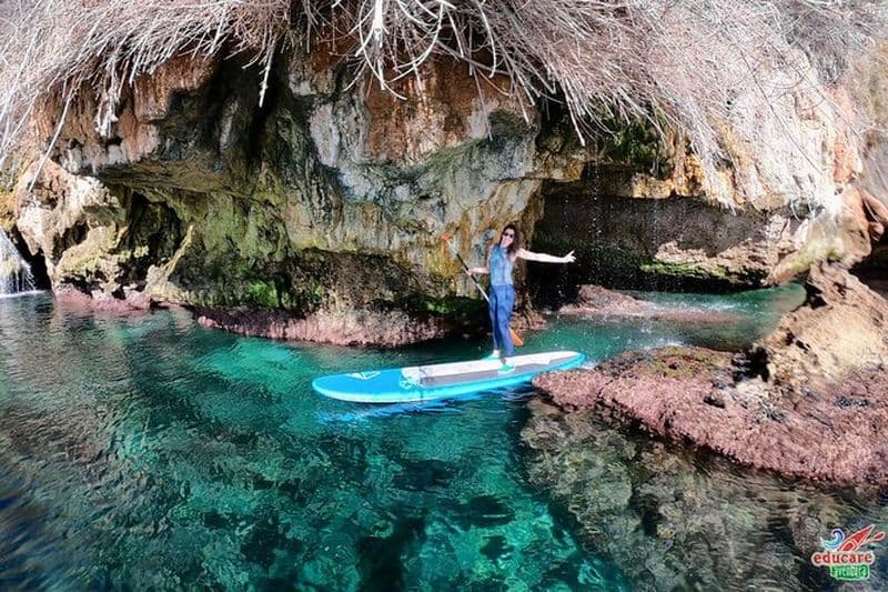 Billet Itinéraire de paddle surf à travers les falaises de Nerja et la cascade de Maro