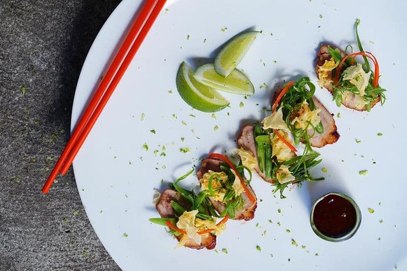 Cours de cuisine de rue d'Asie