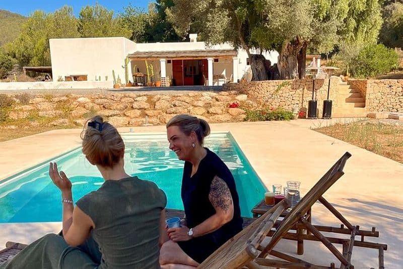 Retraite privée d'une demi-journée à Ibiza – yoga, bain sonore et relaxation