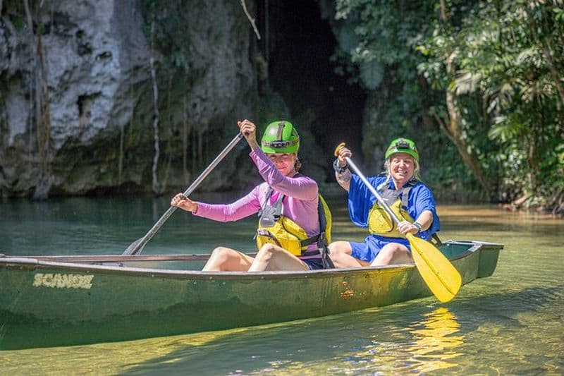 Grotte de Barton Creek d'une demi-journée avec tyrolienne en option, ferme aux papillons ou chutes rocheuses