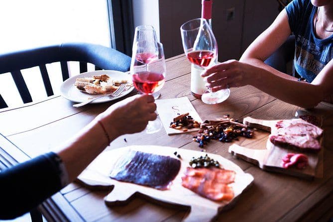 Billet Un monde de dégustation de vin à Nemea de Nauplie