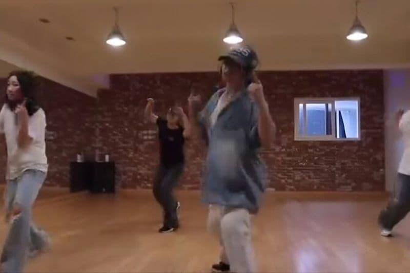 Visite privée de Busan : Cours de danse K-pop + visite