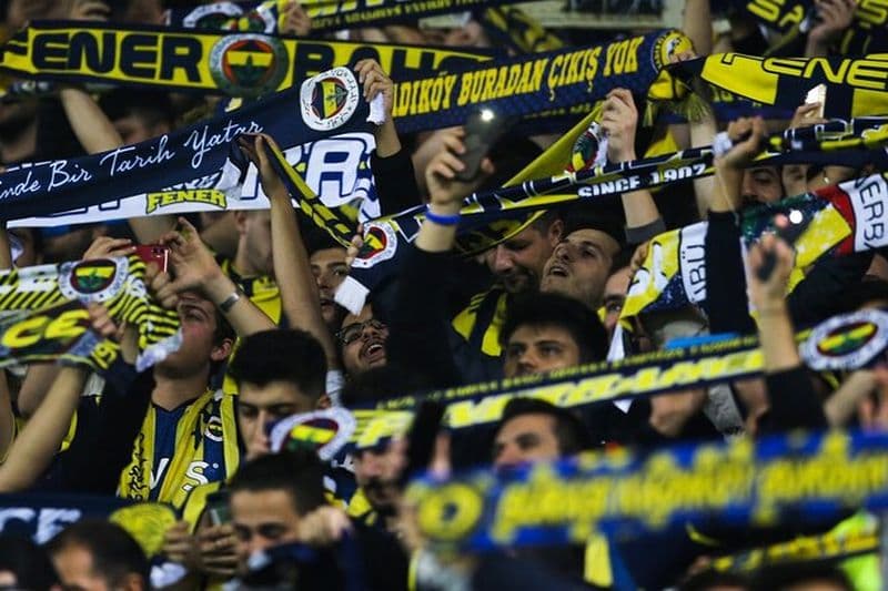 Billet Istanbul: Vivez un match de football et la passion turque comme un local