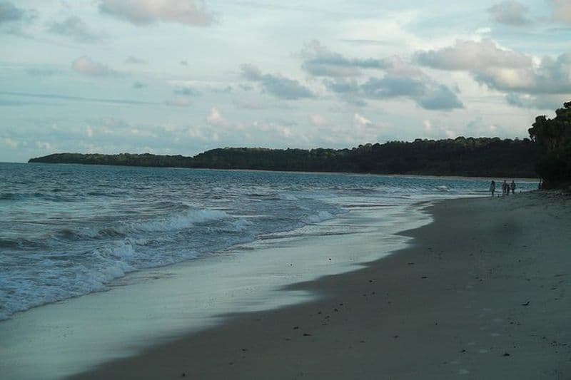 Équitation et restauration éco-touristique.