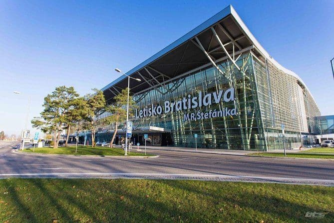 Billet Transfert privé de l'aéroport de Bratislava à l'hôtel à Bratislava ou vice versa