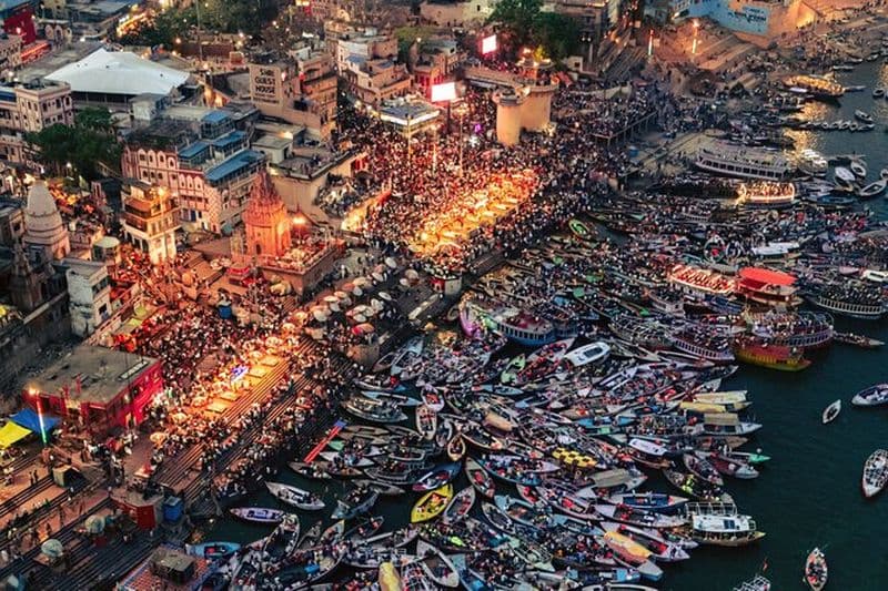 Billet Romantique Sunrise Boat avec Live Banaras Gharana Musique classique