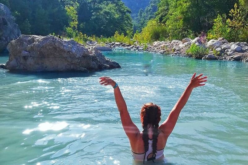 Excursion dans la vallée du Paradis avec DÉJEUNER.