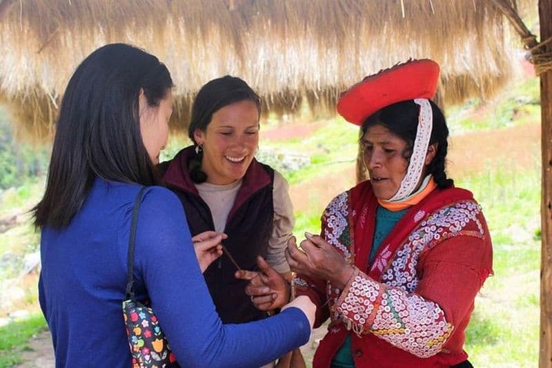 Tourisme rural - Atelier de tissage à Ollantaytambo - Demi-journée - Service de groupe