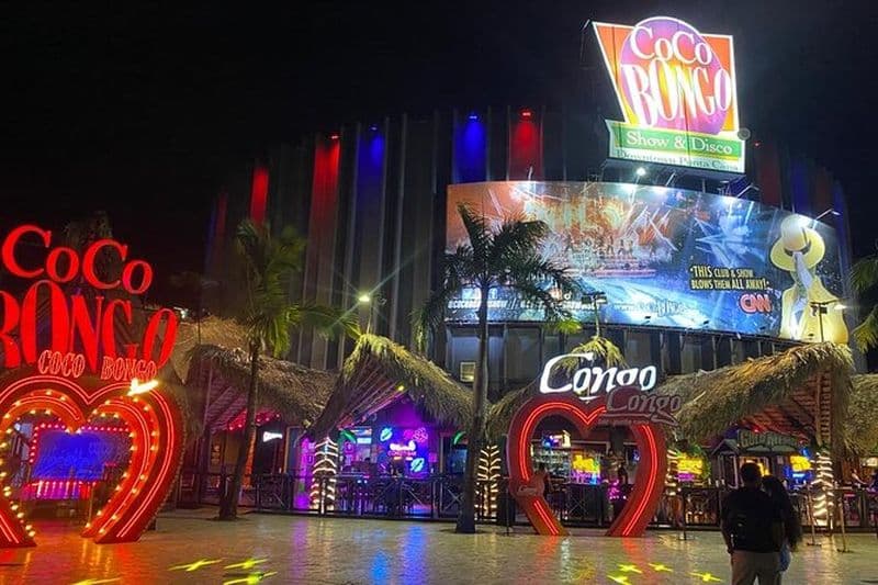 Coco Bongo Spectacle & Disco