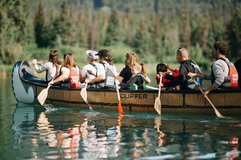 La faune sur la proue | Tour en grand canoë dans le parc national Banff