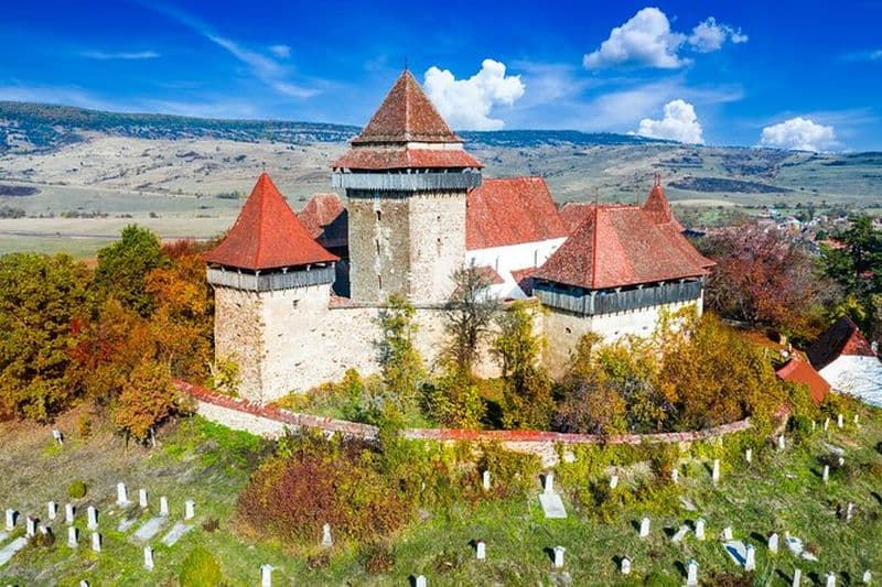 Visite privée en vélo électrique du village de Viscri, un trésor de Transylvanie