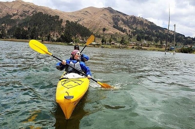 Kayak dans la lagune de Huaypo depuis Cusco