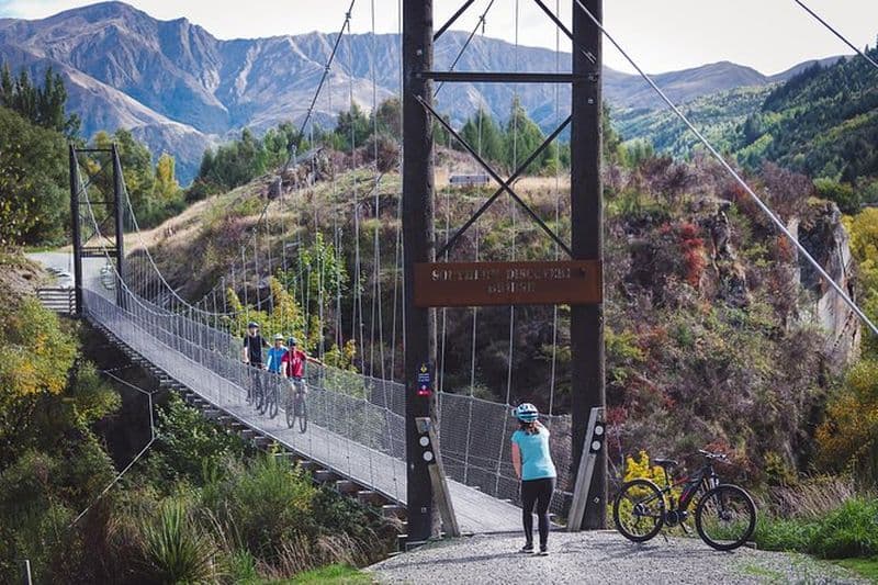 Arrowtown à Gibbston – Balade à vélo sur les ponts emblématiques de Arrow River