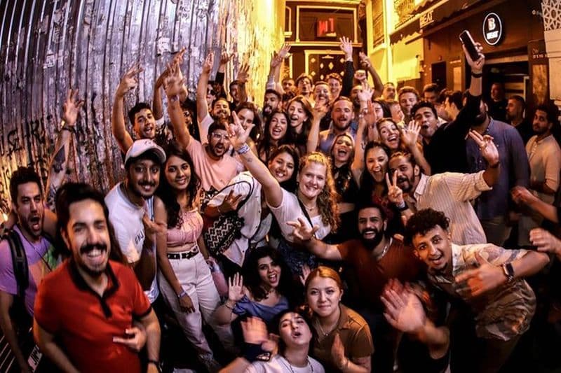 Billet Tournée des bars festifs d'Istanbul avec Party Bus à Sultanahmet et Taksim