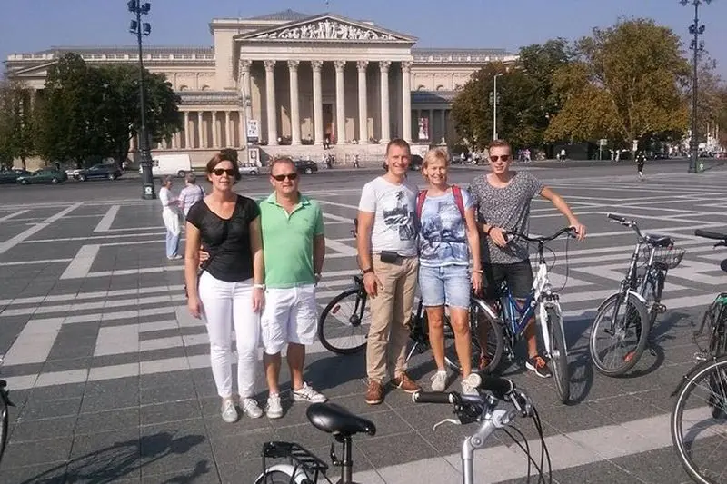 Visite des principaux sites de Budapest en vélo