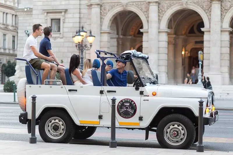 Billet Visite privée de Budapest City avec Jeep russe classique ou G-Wagon!