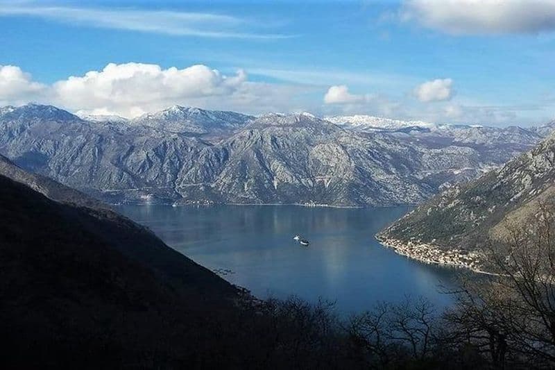Expérience de randonnée dans la baie de Kotor - Visite privée du Montenegro Travel Club