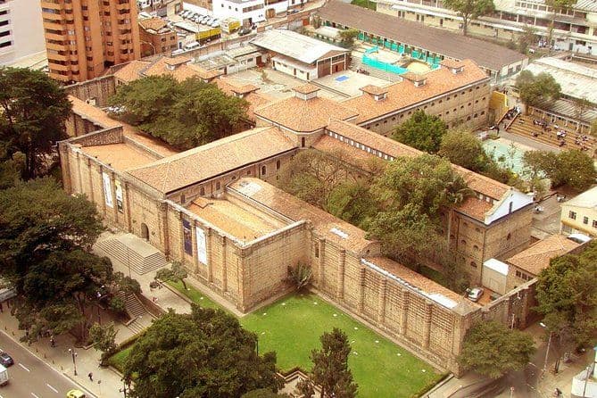 Billet Visite guidée du musée national de Bogota avec transport