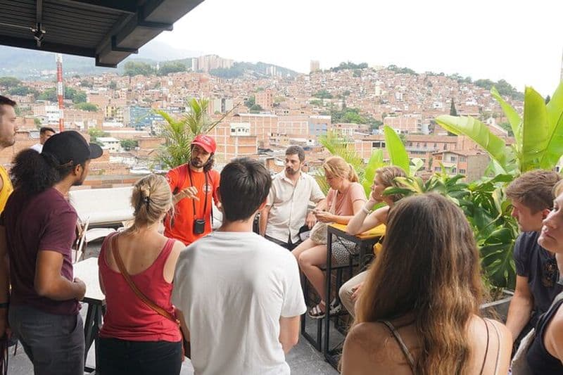 Visite privée à Medellín avec Comuna 13, musées et dégustation de café