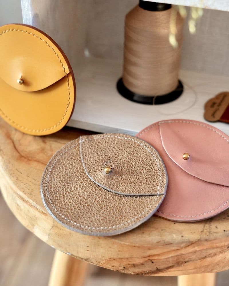 Découvrez la couture du cuir à la machine